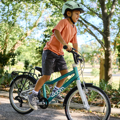 woom go 4 kinderfiets - Tiny Library