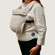 Artipoppe baby carrier