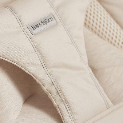 Babybjorn Wipstoeltje Balance Soft woven jersey - zandgrijs