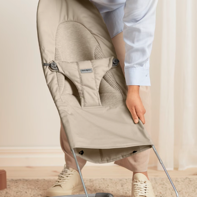 Babybjorn Wipstoeltje Balance Soft woven jersey - licht beige