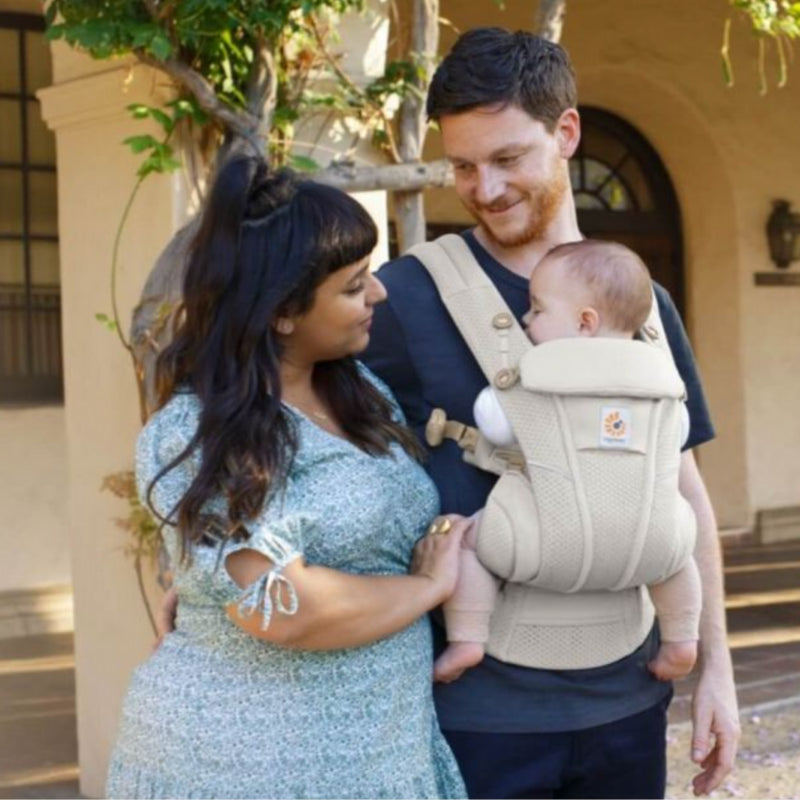 Ergobaby draagzak Omni Breeze – Tiny Library