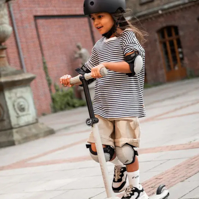 Scoot and Ride Highwaykick 3S Tiny Library