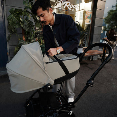 Stokke Yoyo3 0+ kinderwagen sfeerbeeld - Tiny Library