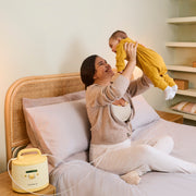 Medela Freestyle Hands Free elektrische borstkolf opvangcups dubbel - sfeer - Tiny Library