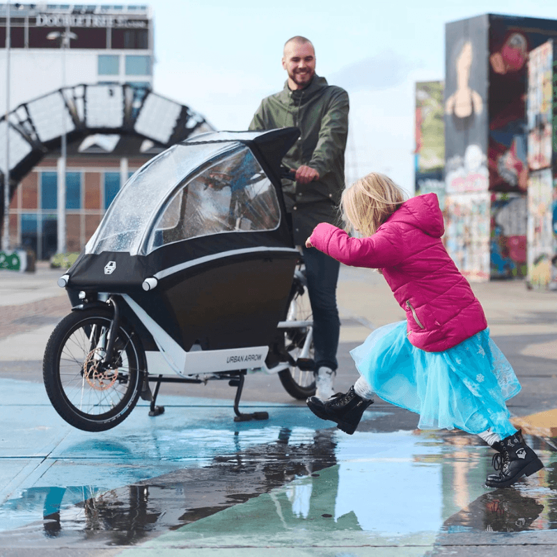 Urban Arrow bakfiets - Tiny Library