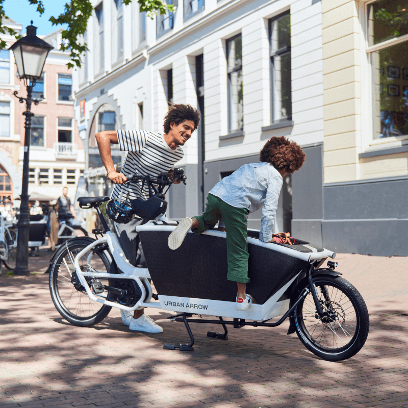 Urban Arrow bakfiets - Tiny Library