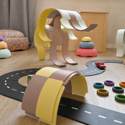 Way to play - Land Mammals - Tiny Library
