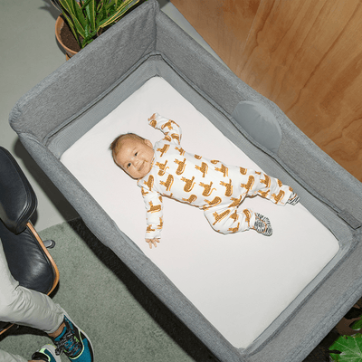 Bugaboo Stardust campingbedje - sfeerbeeld 6 - grijs